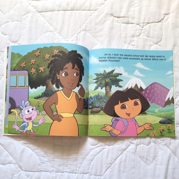 3/$15 🌸 Dora The Explorer: Dora Goes To School - Picture 6 of 7